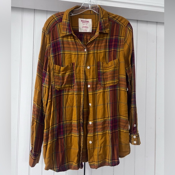 Lightweight button up plaid shirt. - Picture 1 of 3